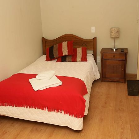 Hostal Y Departamentos Alcala เตมูโก ภายนอก รูปภาพ