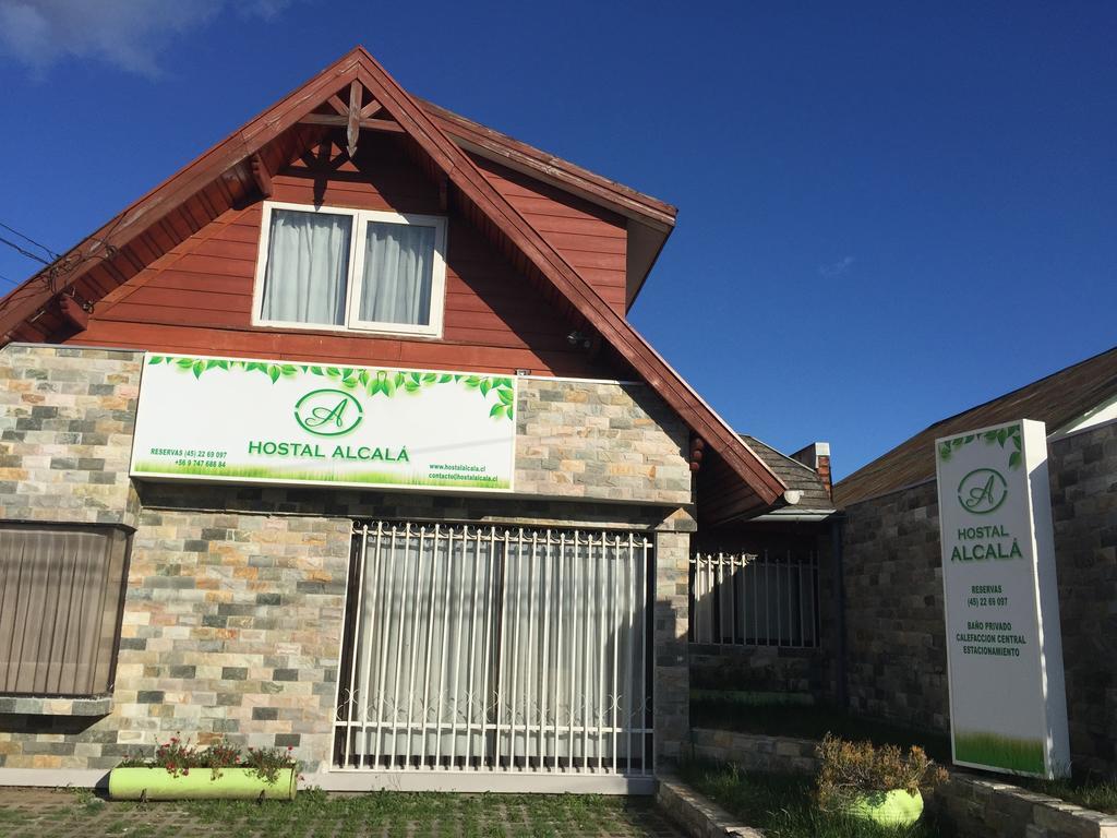Hostal Y Departamentos Alcala เตมูโก ภายนอก รูปภาพ