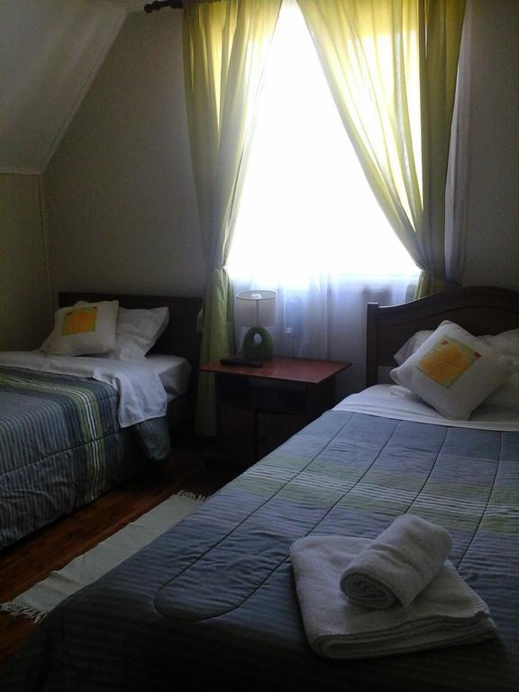 Hostal Y Departamentos Alcala เตมูโก ภายนอก รูปภาพ