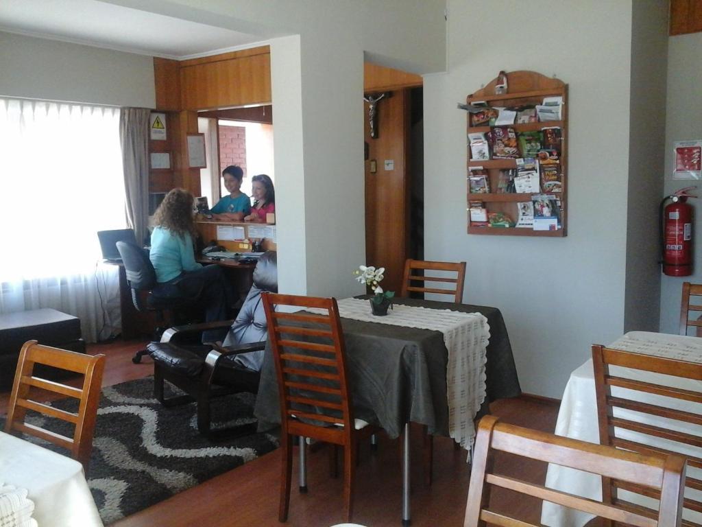 Hostal Y Departamentos Alcala เตมูโก ภายนอก รูปภาพ